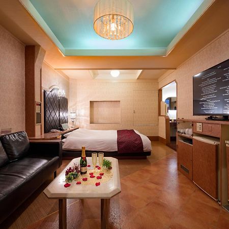 Hotel Mobilia (Adults Only) Tsurugashima Extérieur photo