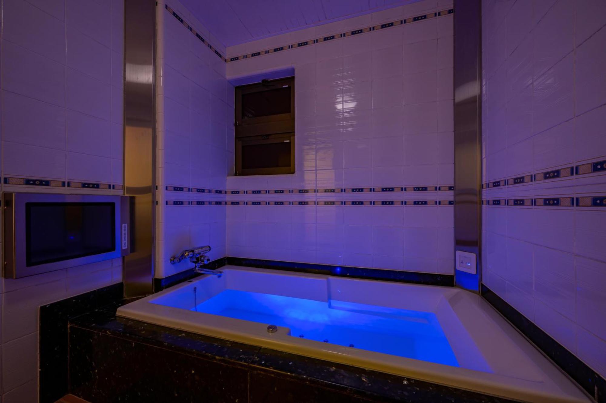 Hotel Mobilia (Adults Only) Tsurugashima Extérieur photo