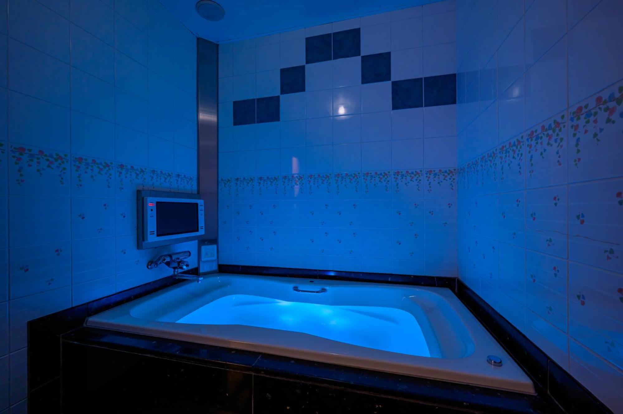 Hotel Mobilia (Adults Only) Tsurugashima Extérieur photo