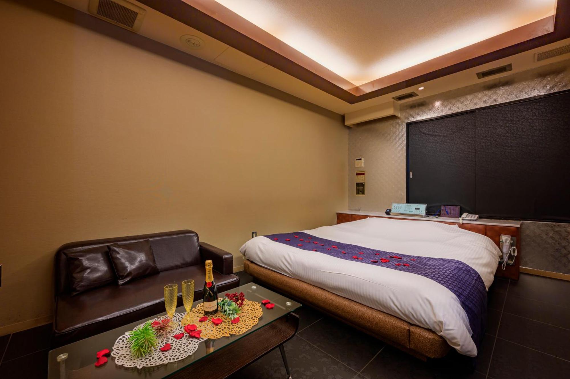 Hotel Mobilia (Adults Only) Tsurugashima Extérieur photo