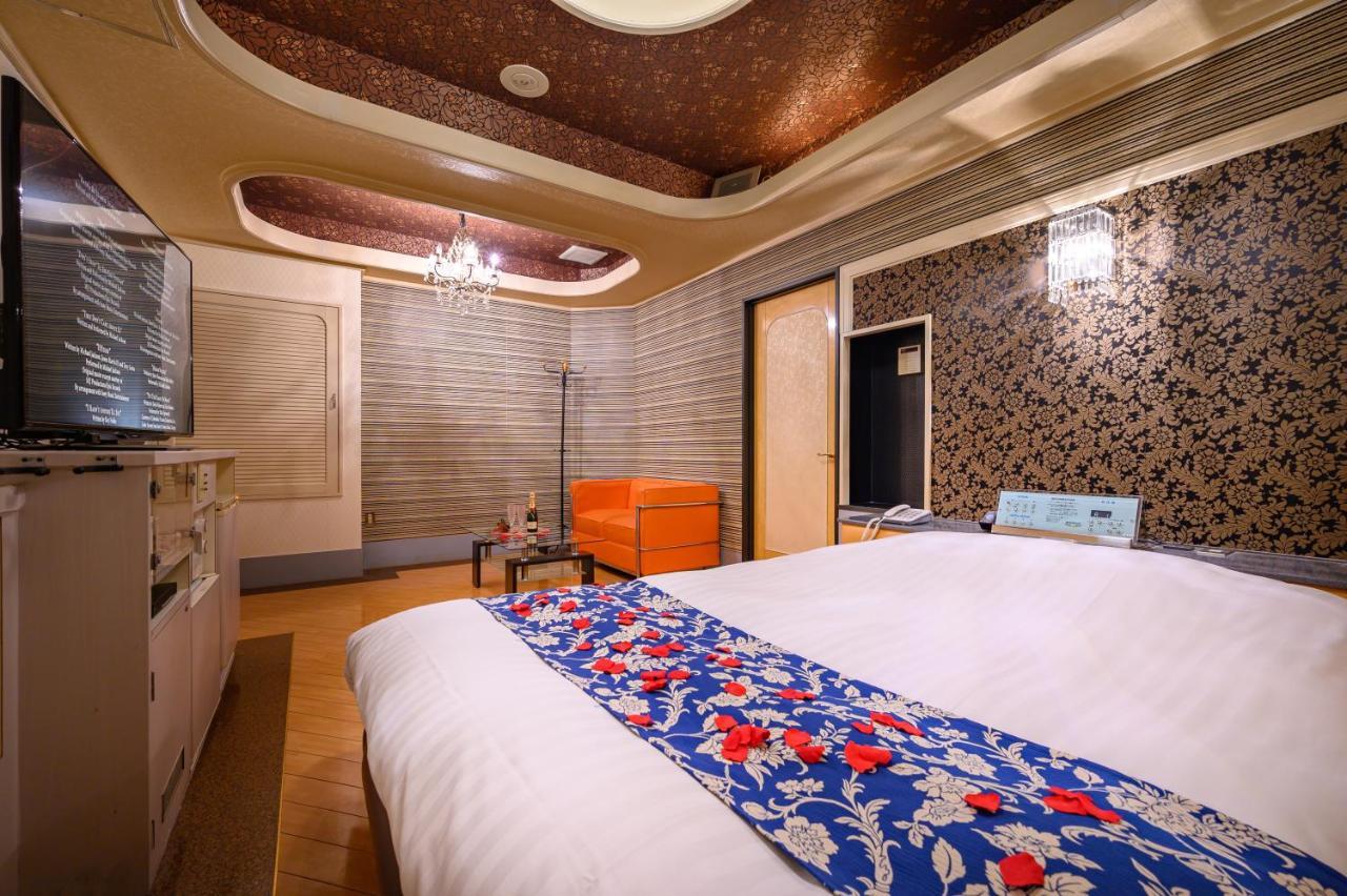 Hotel Mobilia (Adults Only) Tsurugashima Extérieur photo